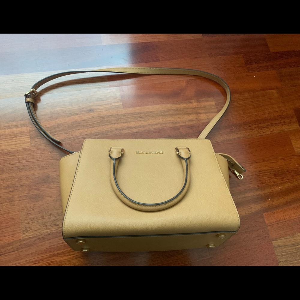 Michael Kors Selma Medium